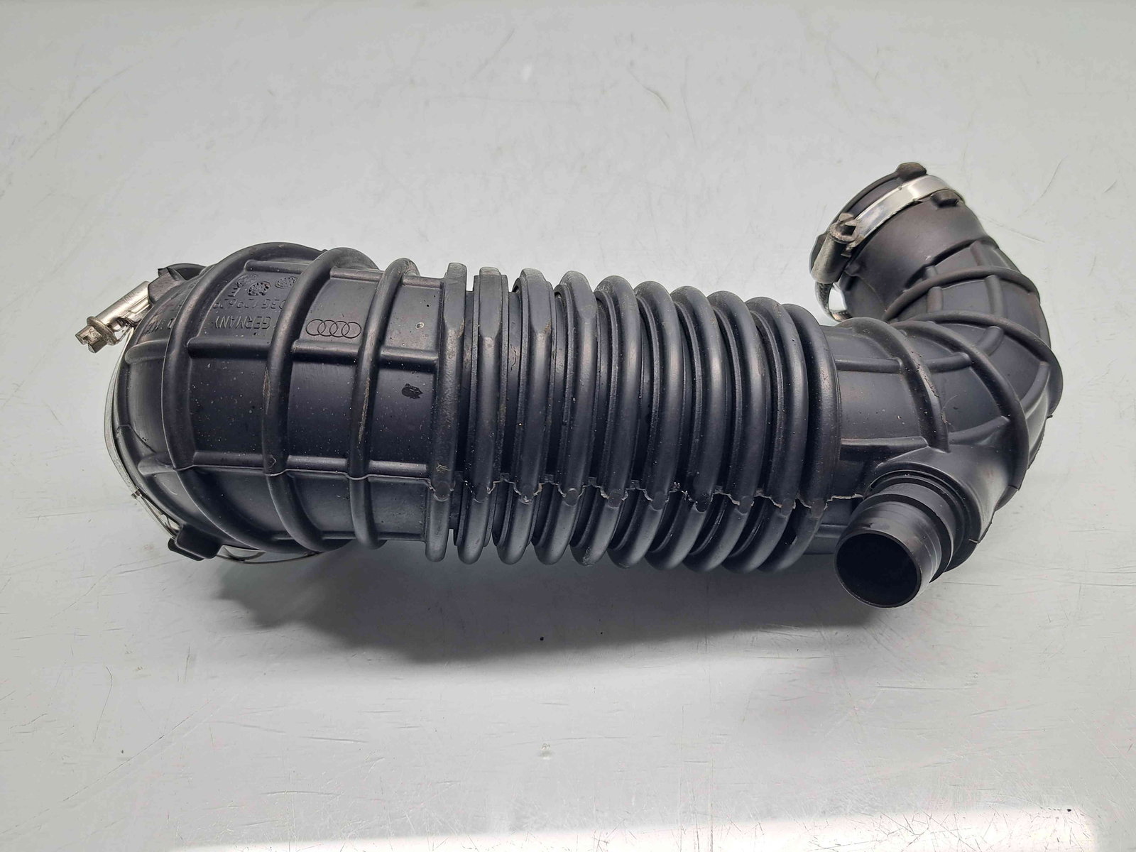 Tub admisie aer Audi A4 (8K5, B8) Avant [Fabr 2008-2015] 03G129629E 2.0 TDI CAGA 105KW / 143CP - imagine 1