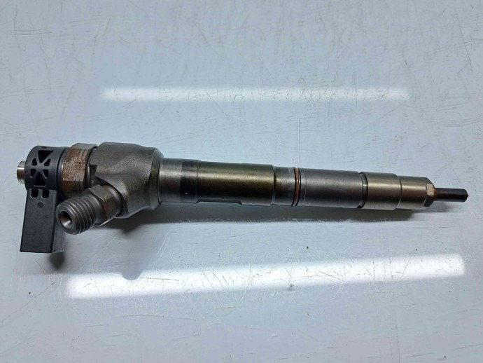 Injector  Volkswagen Passat B7 (362) [Fabr 2010-2014] 03L130277J 2.0 TDI CFGB 125KW / 170CP