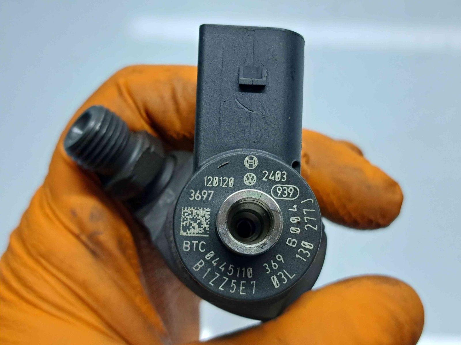 Injector Volkswagen Passat CC (357) [Fabr 2008-2012] 03L130277J 2.0 TDI CFGB 125KW / 170CP - imagine 2