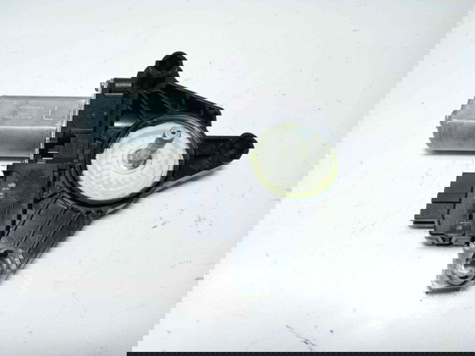 Motoras geam dreapta spate A2139060602 Mercedes E220 W213 2.0 2016-2021