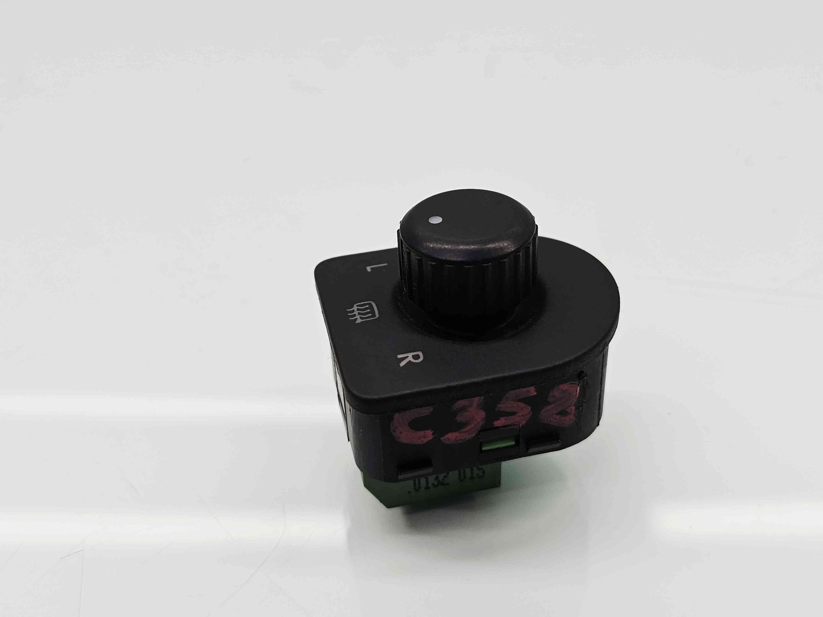 Buton reglaj oglinzi Volkswagen Transporter 5 Facelift [Fabr 2004-2013] 7E1959565A