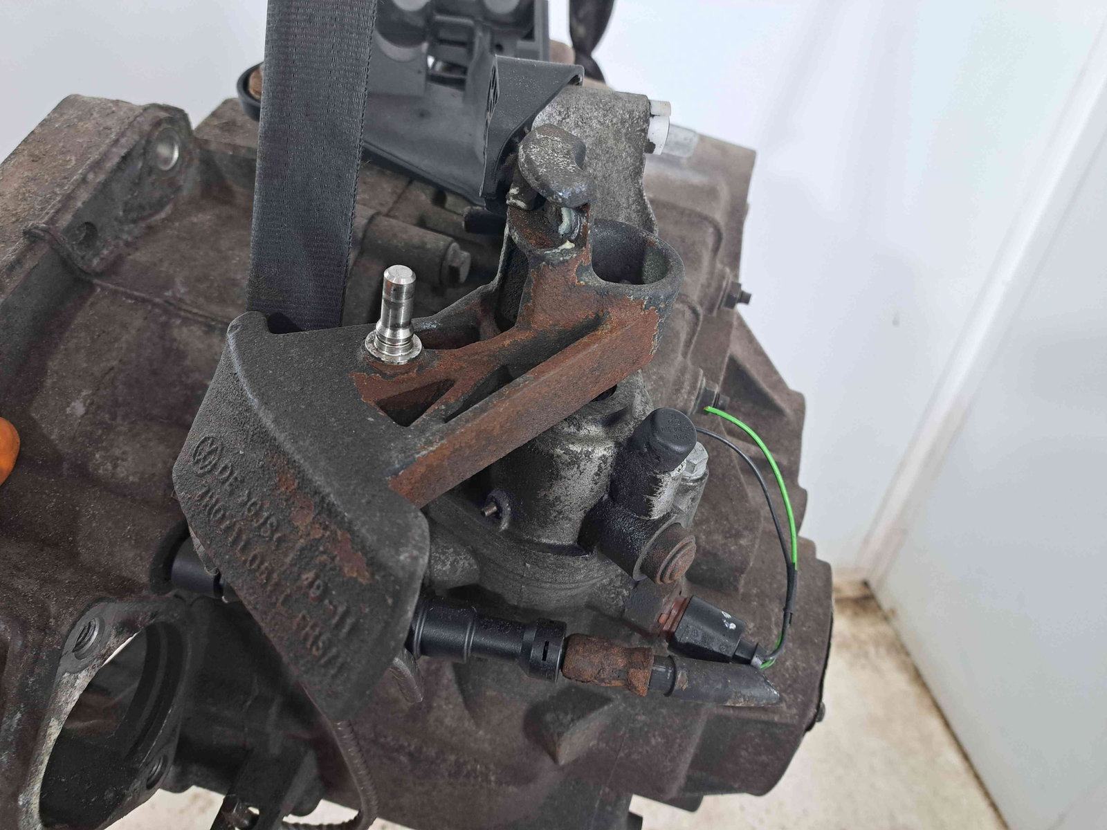 Cutie viteze manuala 6 trepte Volkswagen Transporter 5 Facelift [Fabr 2004-2013] 2.0 TDI CAAC 103KW / 140CP KUP - imagine 8