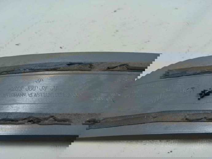 Ornament prag dreapta spate A2056800635 Mercedes E220 W213 2.0 2016-2021