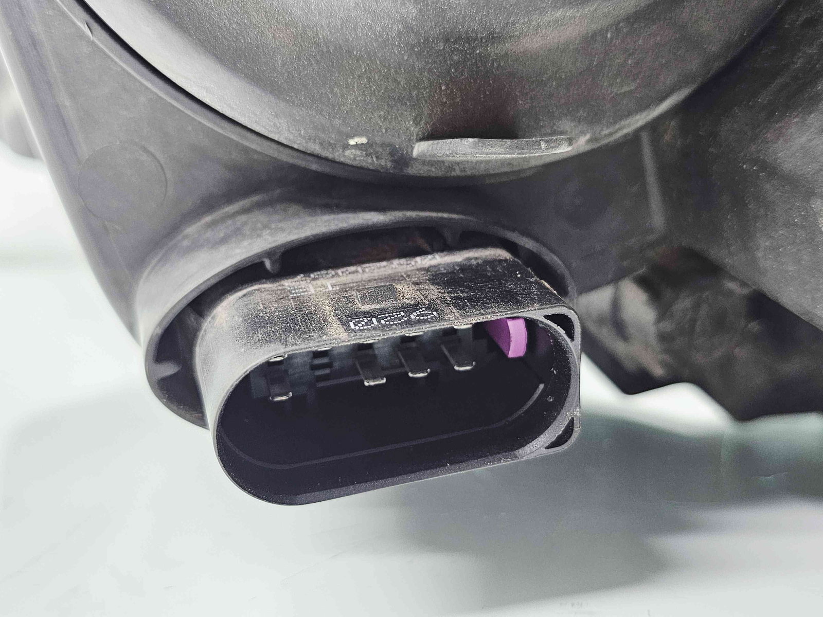 Far dreapta Volkswagen Transporter 5 Facelift [Fabr 2004-2013] 7E2941016G - imagine 6