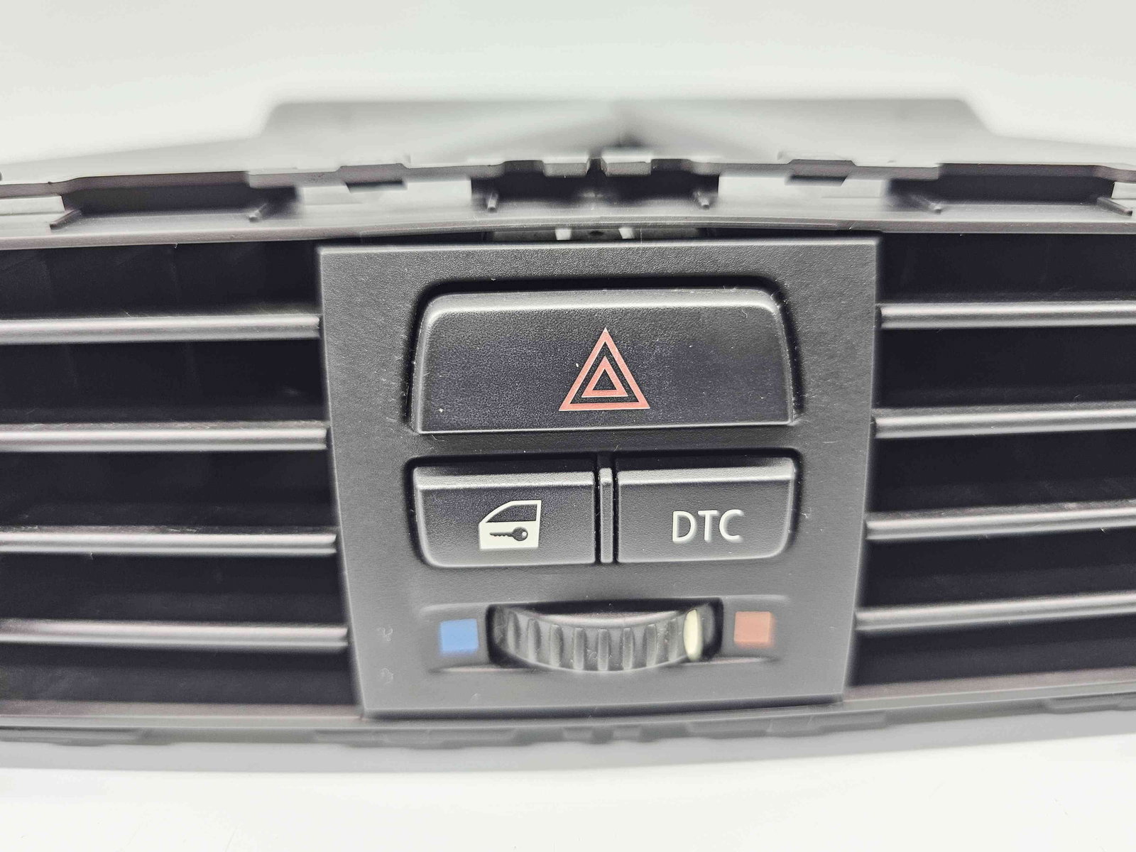 Grila aerisire centrala Bmw 3 (E90) [Fabr 2005-2011] 9130464 - imagine 2