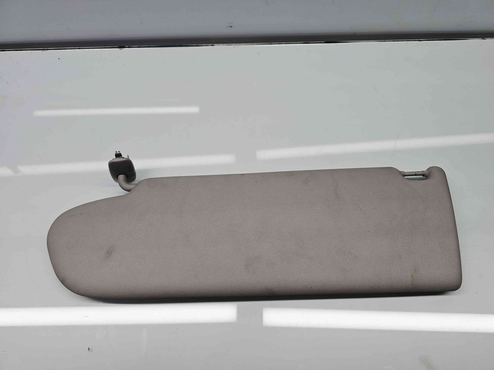 Parasolar stanga Volkswagen Transporter 5 Facelift [Fabr 2004-2013] 7H0857551C - imagine 3