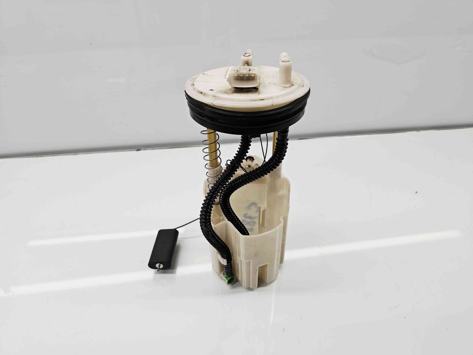 Pompa combustibil Nissan Qashqai Facelift (2) [Fabr 2009-2013] OEM 1.5 DCI K9K430 81KW / 110CP - imagine 1