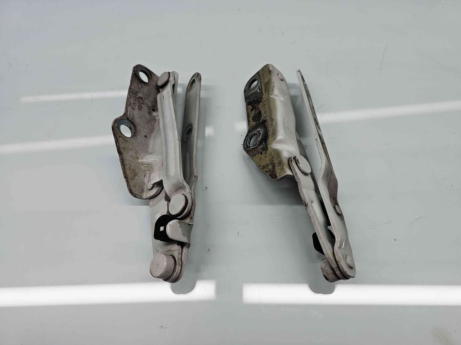 Set balamale capota Volkswagen Transporter 5 Facelift [Fabr 2004-2013] - imagine 2