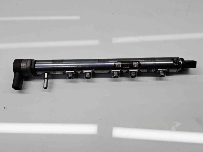Rampa injectoare  Bmw X3 (F25) [Fabr 2010-2017] 7809127 2.0 N47D20 105KW / 143CP