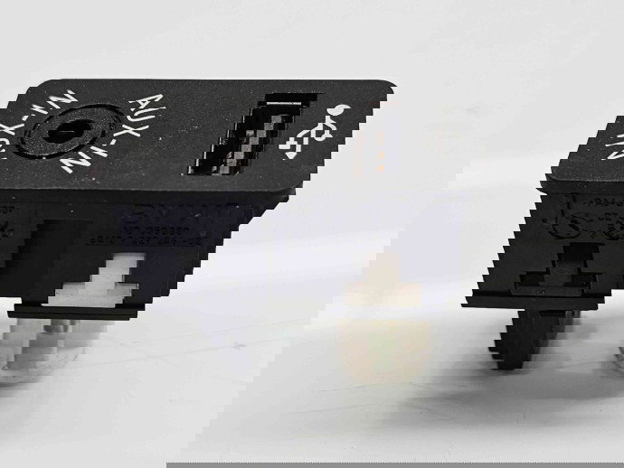  Conector auxiliar USB  Bmw X1 (F48) [Fabr 2016-2022] 9229246