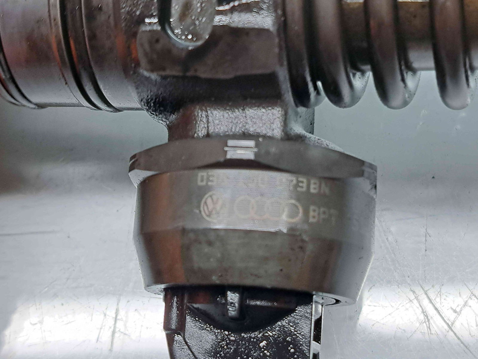 Injector AUDI A3 (8P1) [Fabr 2003-2012] 03813003BN 1.9 TDI BLS 77KW / 105CP - imagine 1