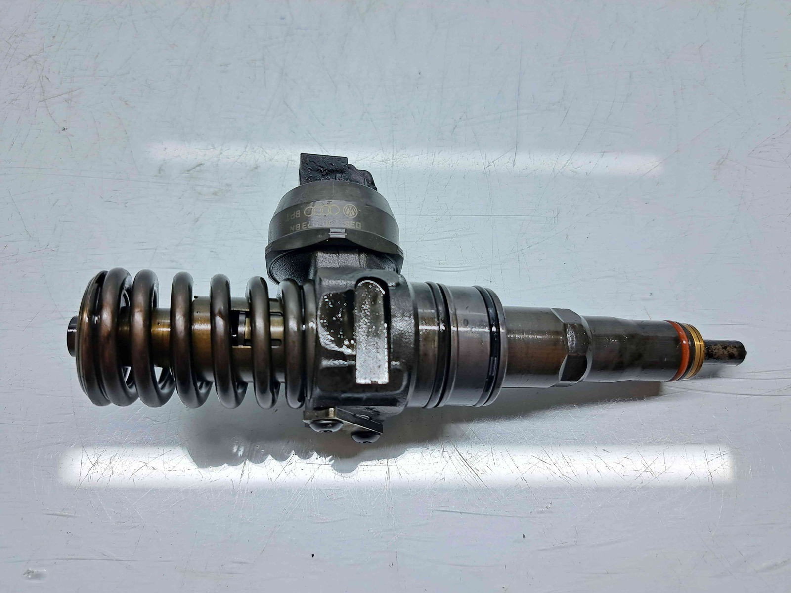 Injector AUDI A3 (8P1) [Fabr 2003-2012] 03813003BN 1.9 TDI BLS 77KW / 105CP - imagine 1