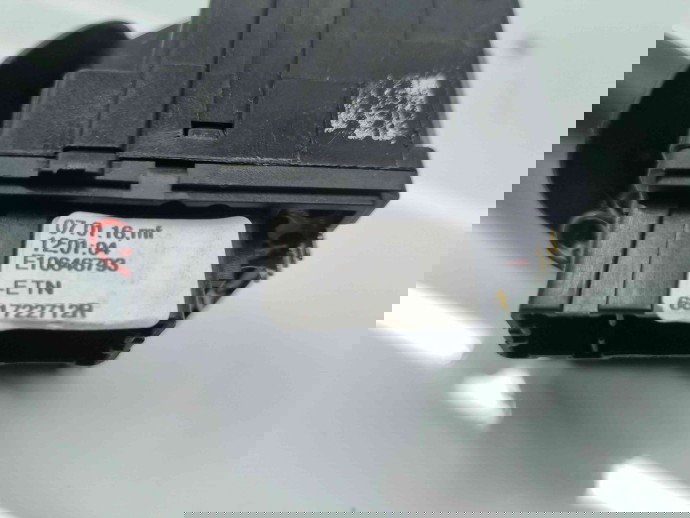  Maneta stergator  Dacia Dokker [Fabr 2012-prezent] 681722712R