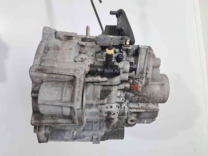 Cutie viteze manuala 6 trepte  Volkswagen Passat B7 (362) [Fabr 2010-2014] 2.0 TDI CFGB 125KW / 170CP