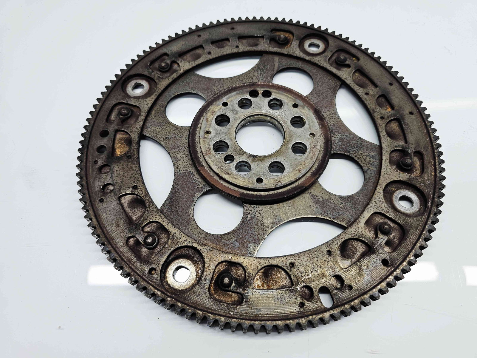 Coroana volanta Bmw 3 (F30) [Fabr 2012-2017] 2.0 N47D20 135KW / 184CP - imagine 3