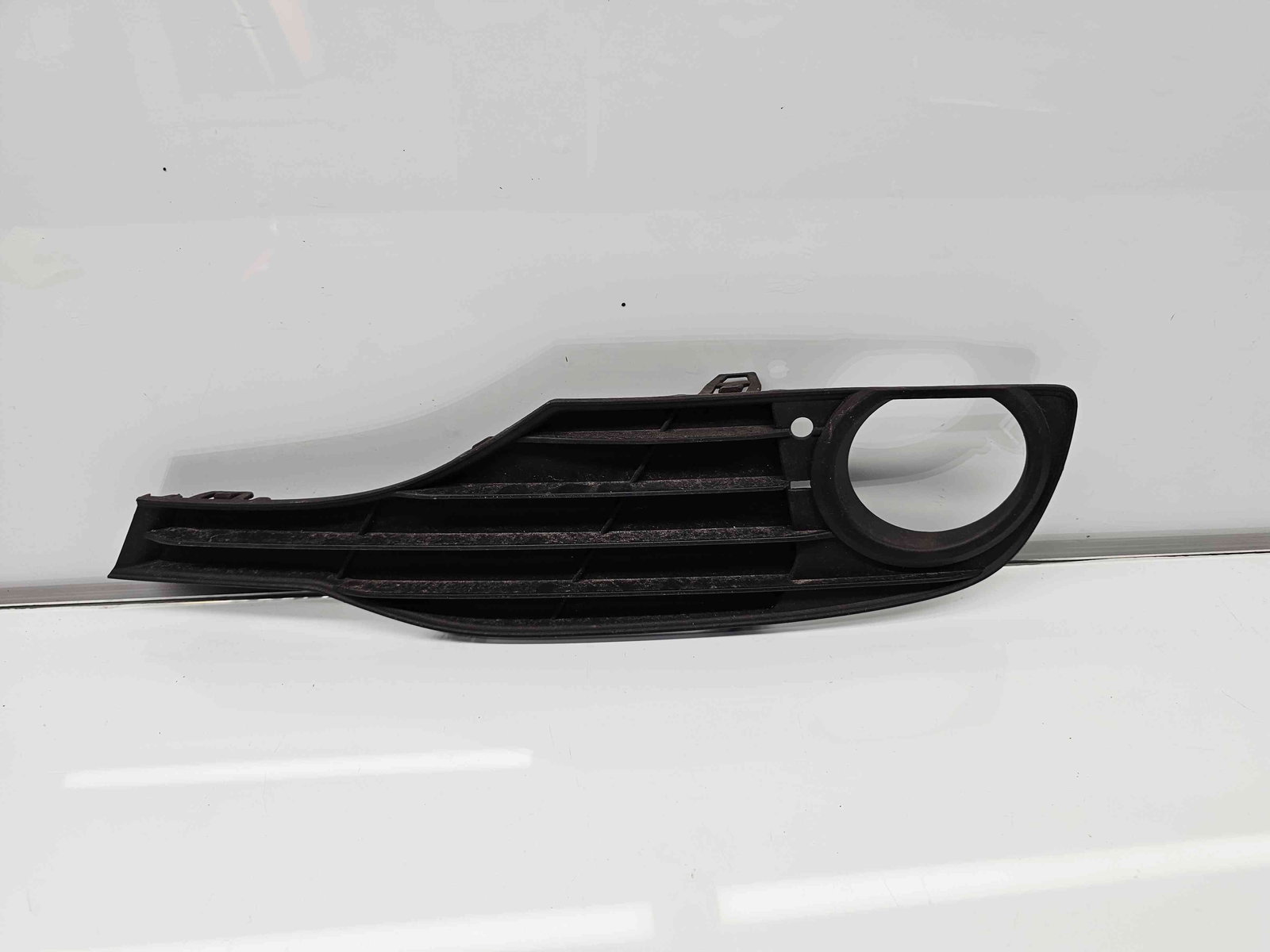 Grila proiector stanga Bmw 3 Touring (F31) [Fabr 2012-2017] - imagine 1