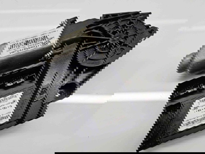 Motoras geam stanga fata Volkswagen Touran (1T1, 1T2) [Fabr 2003-2010] Facelift