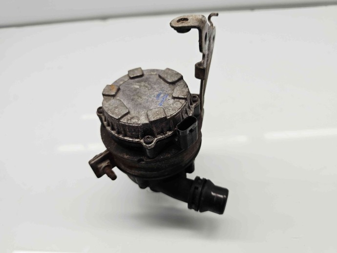 Pompa recirculare apa Mercedes Clasa C Combi (W205) [Fabr 2015-prezent] A0005002686 2.2 CDI 651921 125KW / 170CP