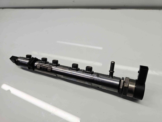 Rampa injectoare Bmw 3 (F30) [Fabr 2012-2017] 7809128 2.0 N47D20 135KW / 184CP