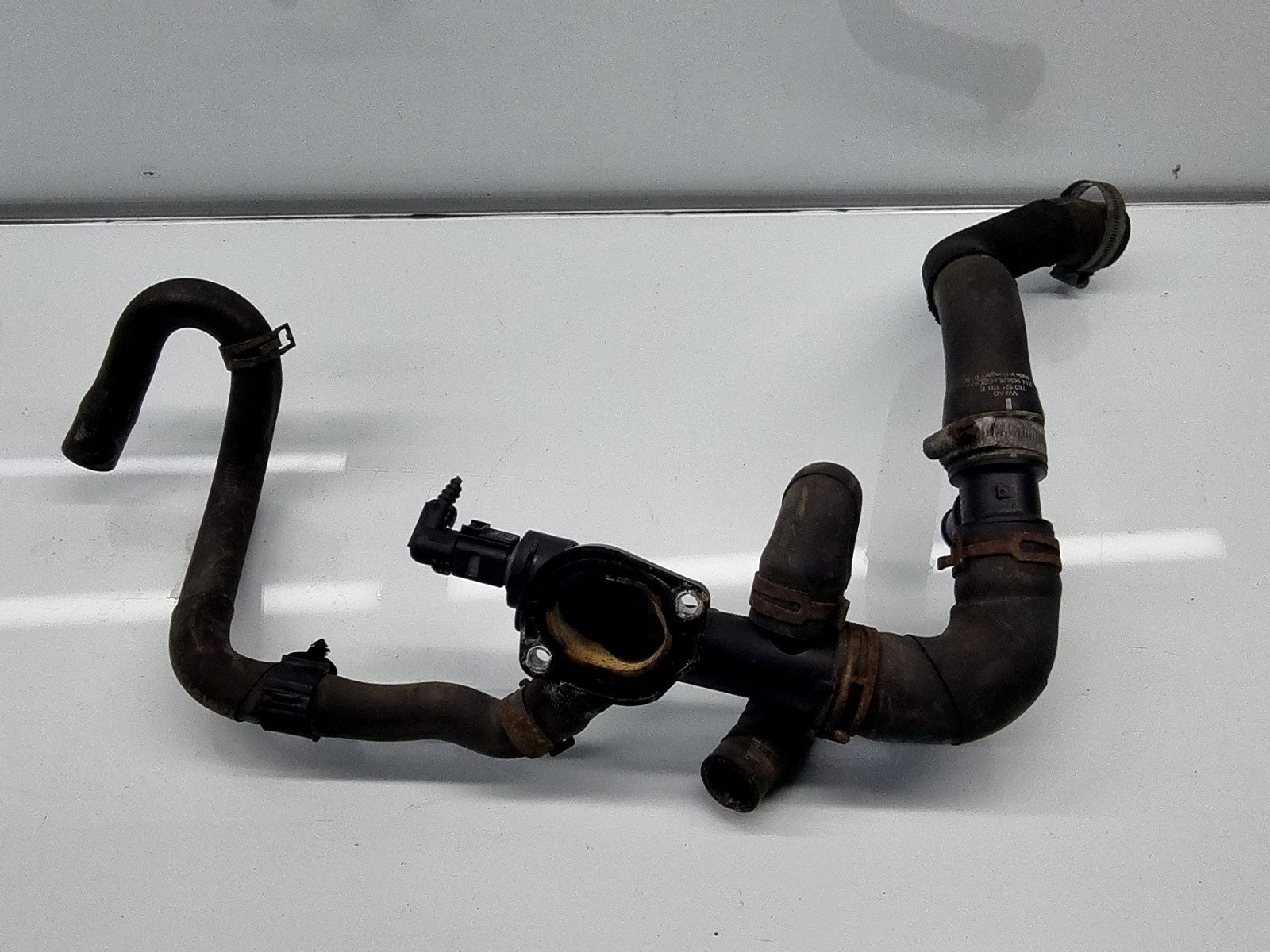 Furtun apa Volkswagen Transporter 5 Facelift [Fabr 2004-2013] 7E0121101E / 7E0121157 2.0 TDI CAAC 103 KW / 140CP