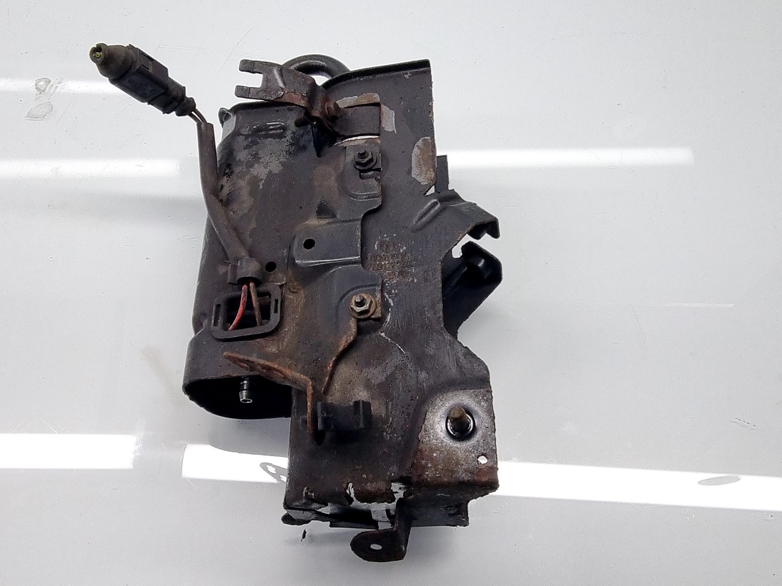 Carcasa filtru combustibil Volkswagen Transporter 5 Facelift [Fabr 2004-2013] 7E0127224C 2.0 TDI CAAC 103 KW / 140CP
