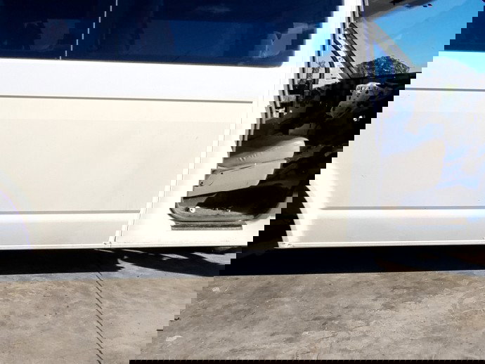 Prag lateral dreapta Volkswagen Transporter 5 Facelift [Fabr 2004-2013] 2.0 TDI CAAC 103 KW / 140CP