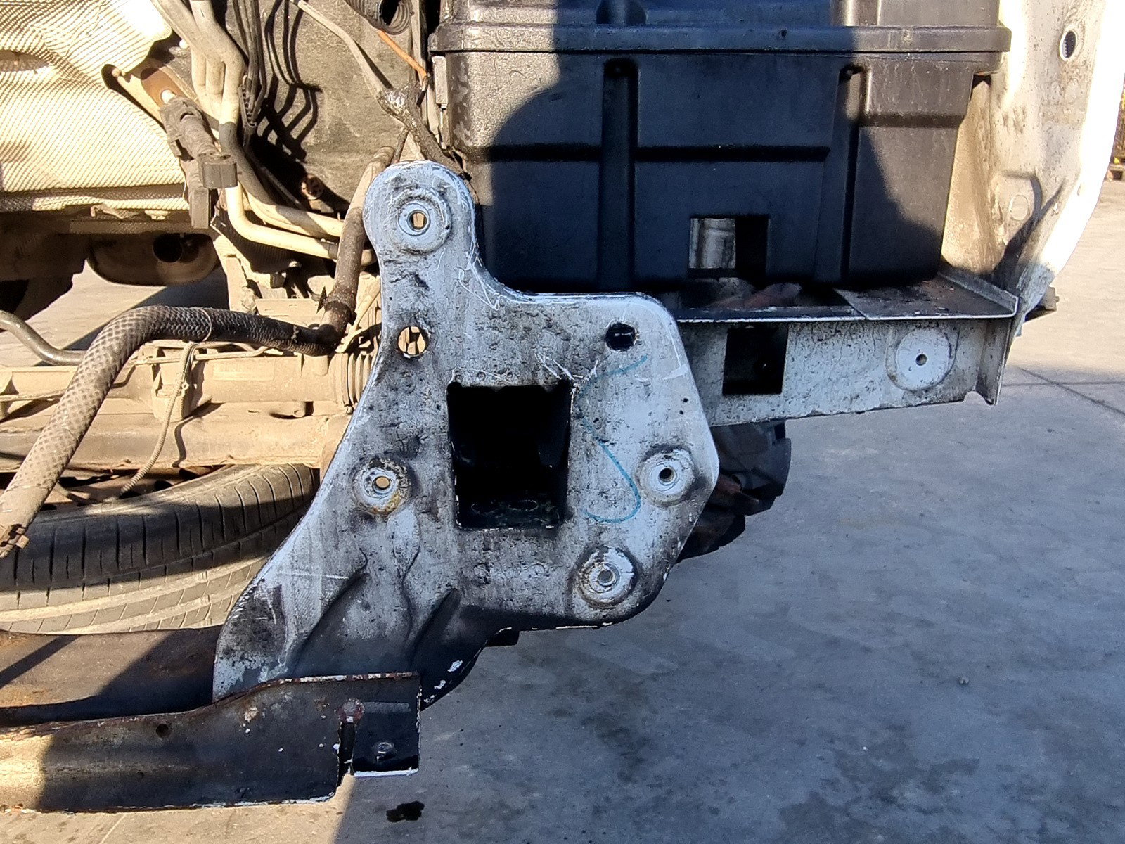 Lonjeron stanga Volkswagen Transporter 5 Facelift [Fabr 2004-2013] 2.0 TDI CAAC 103 KW / 140CP