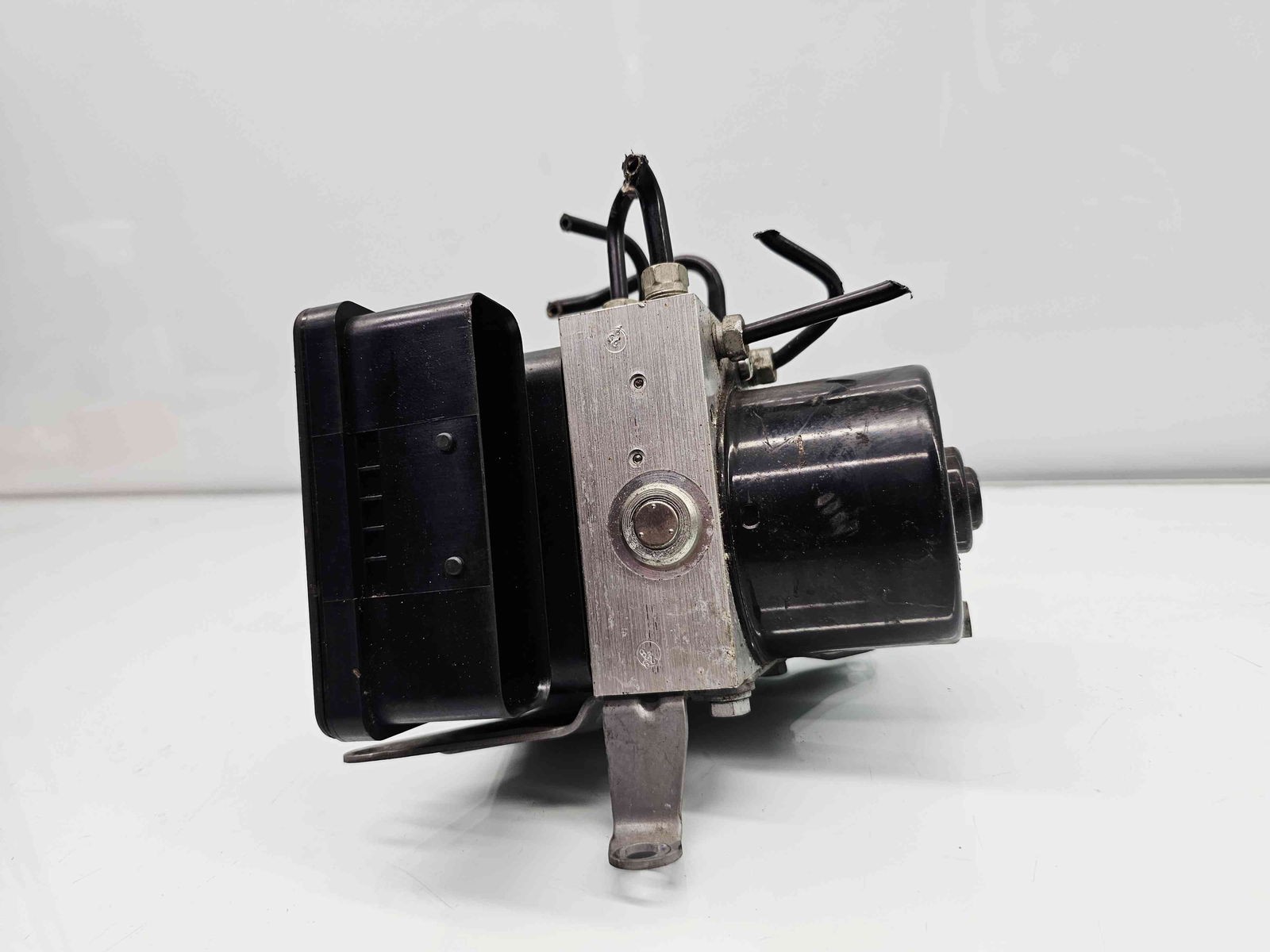 Pompa ABS Bmw X3 (F25) [Fabr 2010-2017] 6787837 2.0 N47D20 135KW / 184CP - imagine 2