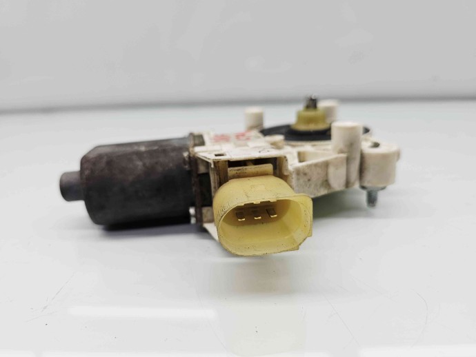 Motoras geam dreapta fata Bmw 3 (E90) [Fabr 2005-2011]