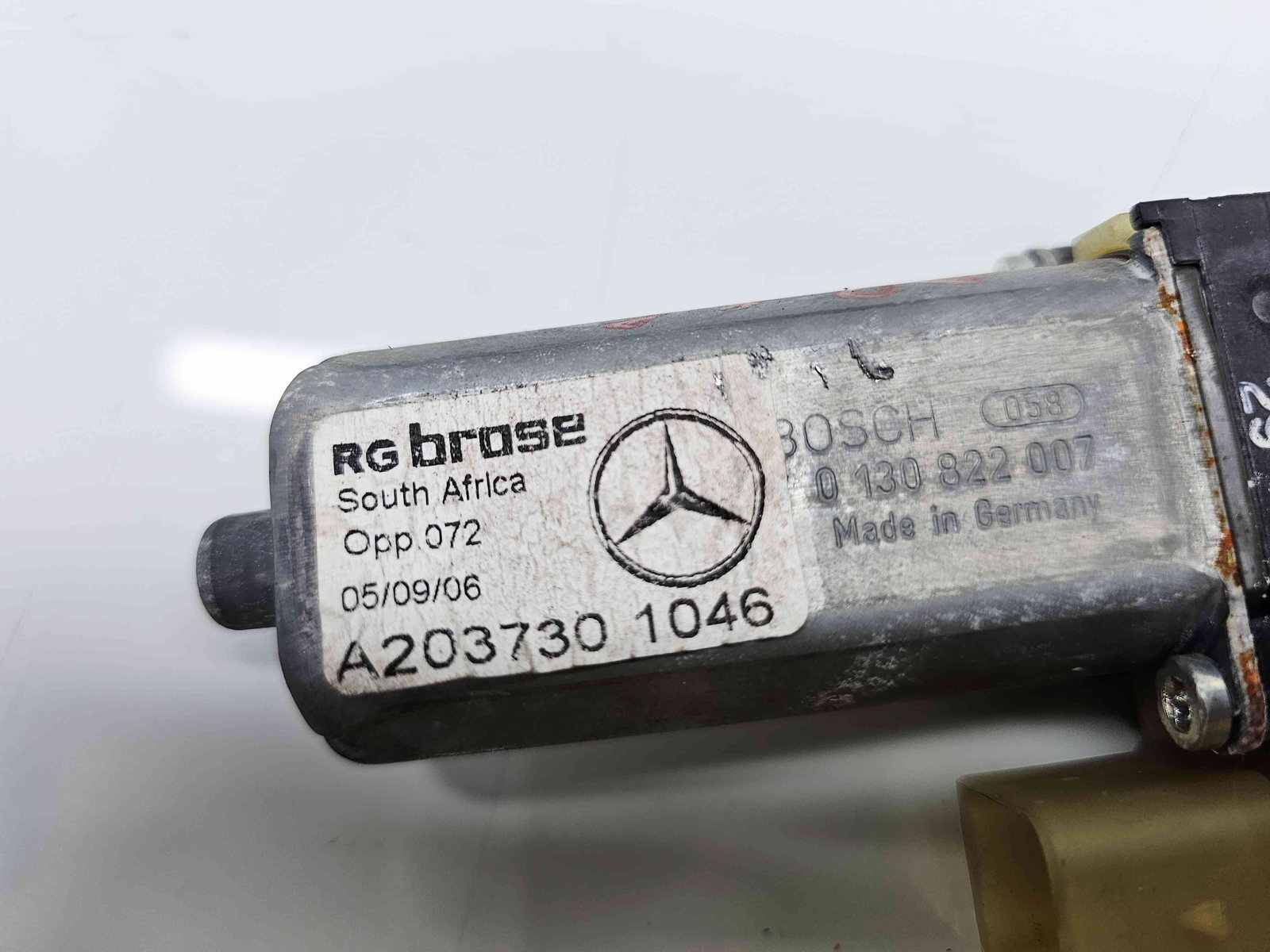 Motoras geam dreapta spate Mercedes Clasa C (W203) [Fabr 2000-2007] - imagine 4