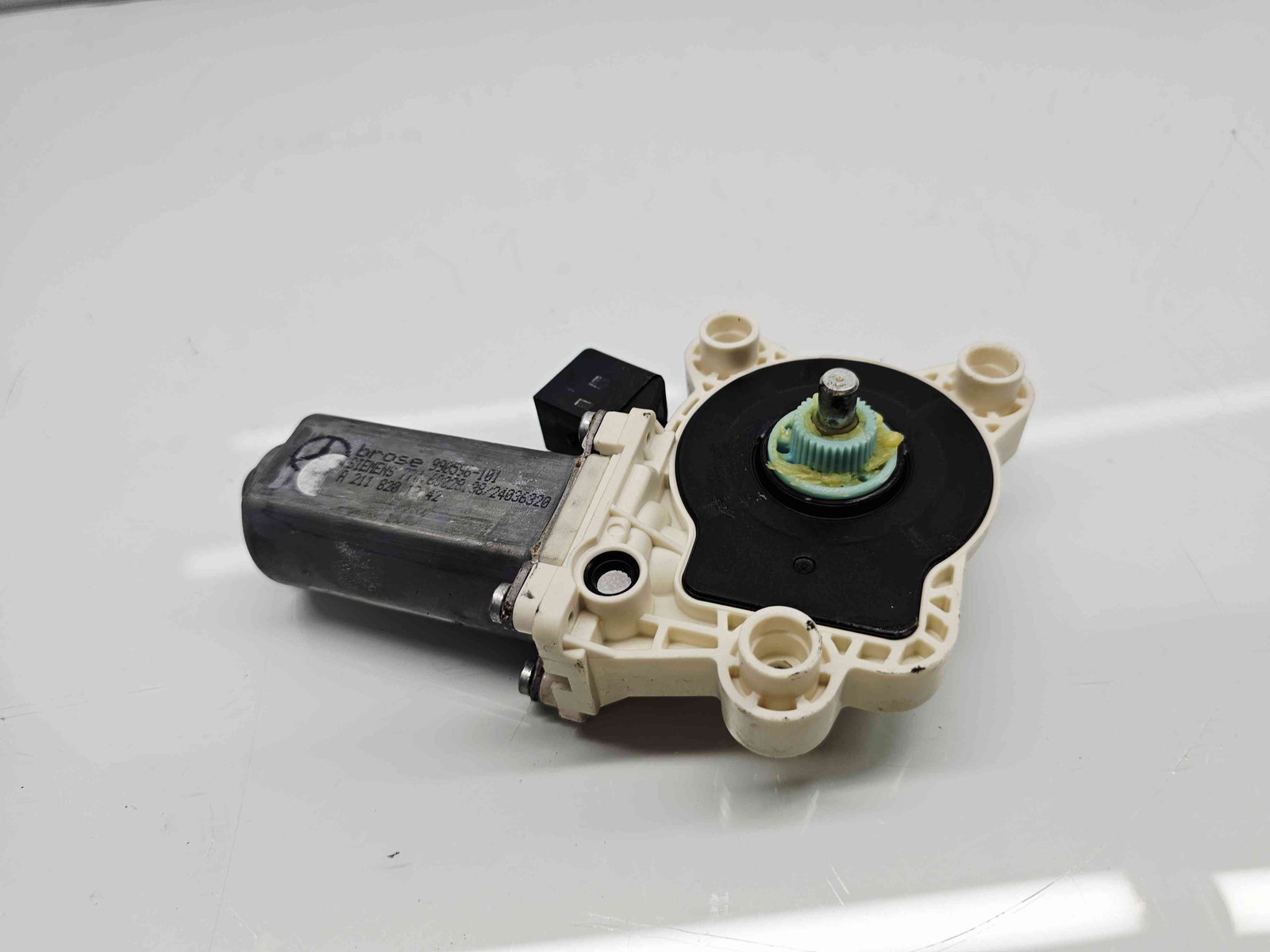 Motoras geam stanga fata Mercedes Clasa C (W203) [Fabr 2000-2007] - imagine 1