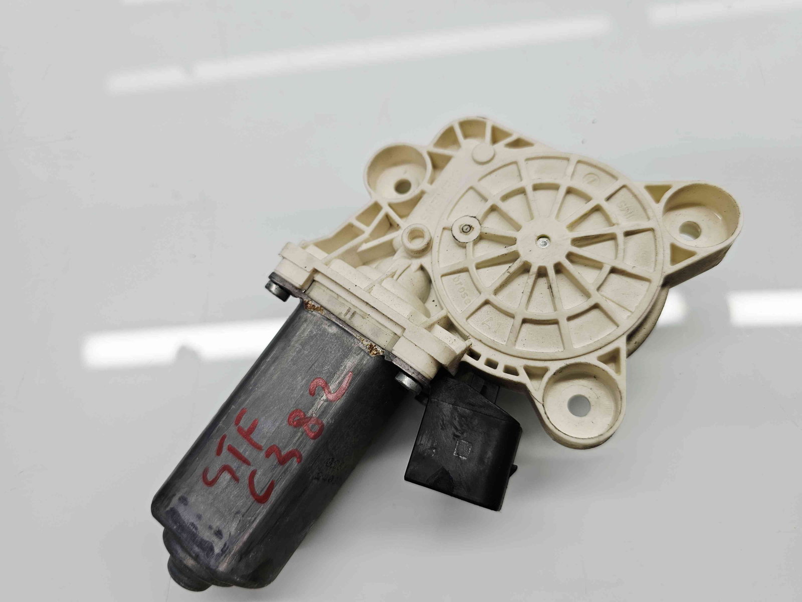 Motoras geam stanga fata Mercedes Clasa C (W203) [Fabr 2000-2007] - imagine 4