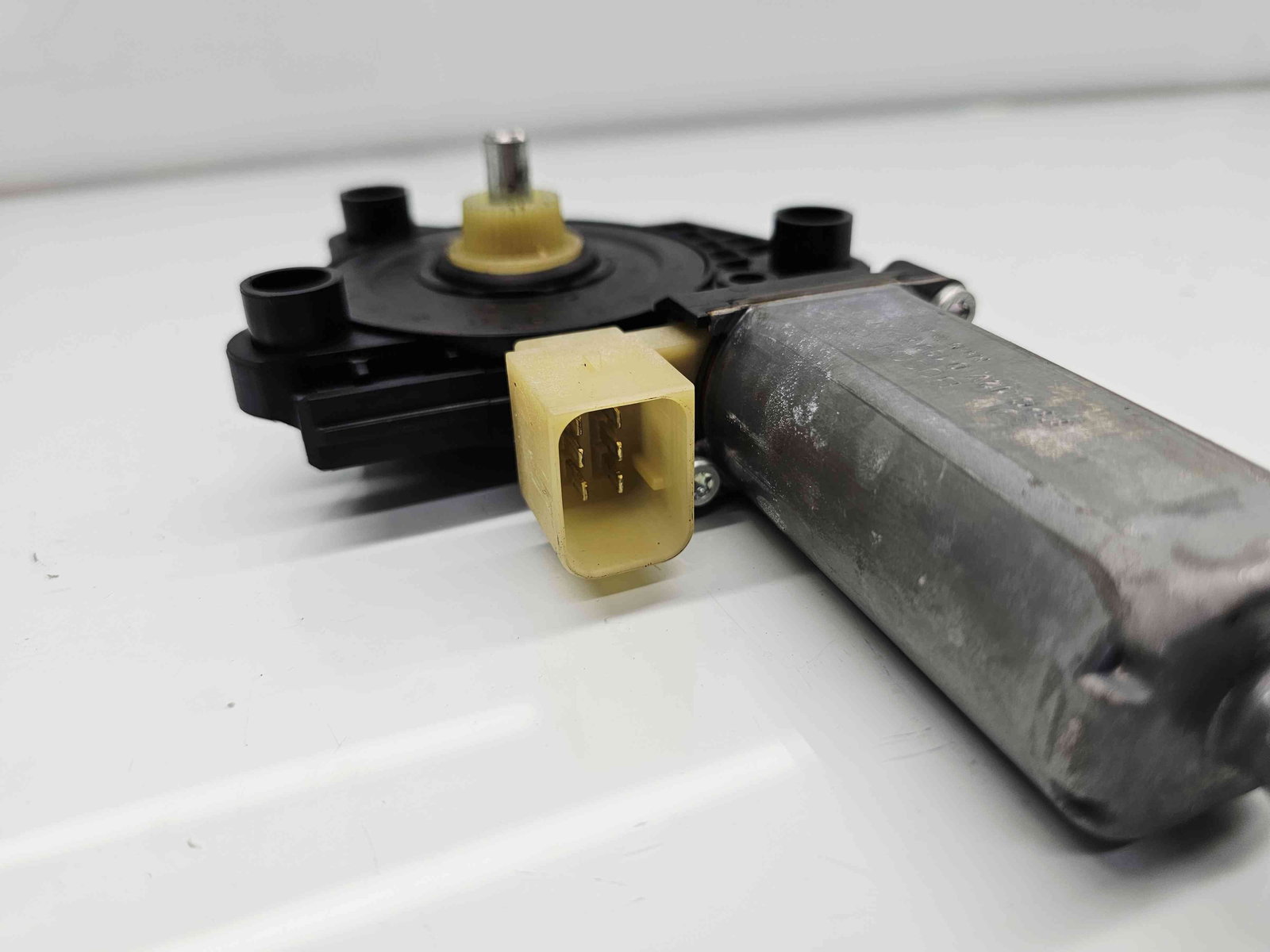 Motoras geam stanga spate Mercedes Clasa C (W203) [Fabr 2000-2007] - imagine 3