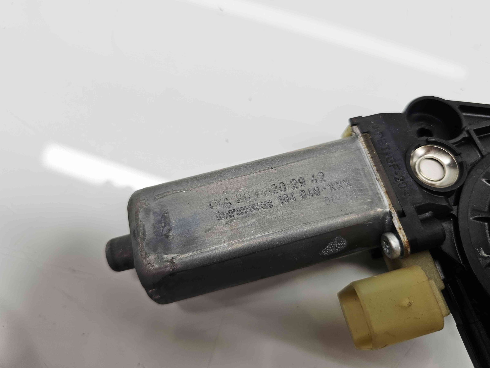 Motoras geam stanga spate Mercedes Clasa C (W203) [Fabr 2000-2007] - imagine 5