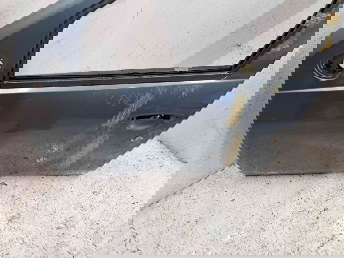 Usa stanga fata Dacia Duster [Fabr 2010-2017]