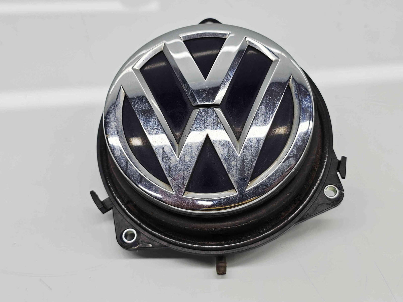 Buton deschidere portbagaj Volkswagen Golf 7 (5G) [Fabr 2014-prezent] 5G9827469D