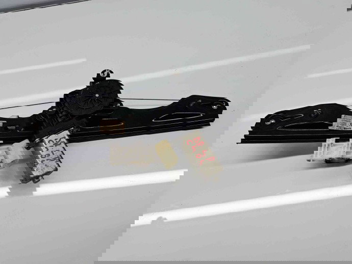 Macara electrica geam dreapta spate Bmw 3 (F30) [Fabr 2012-2017]