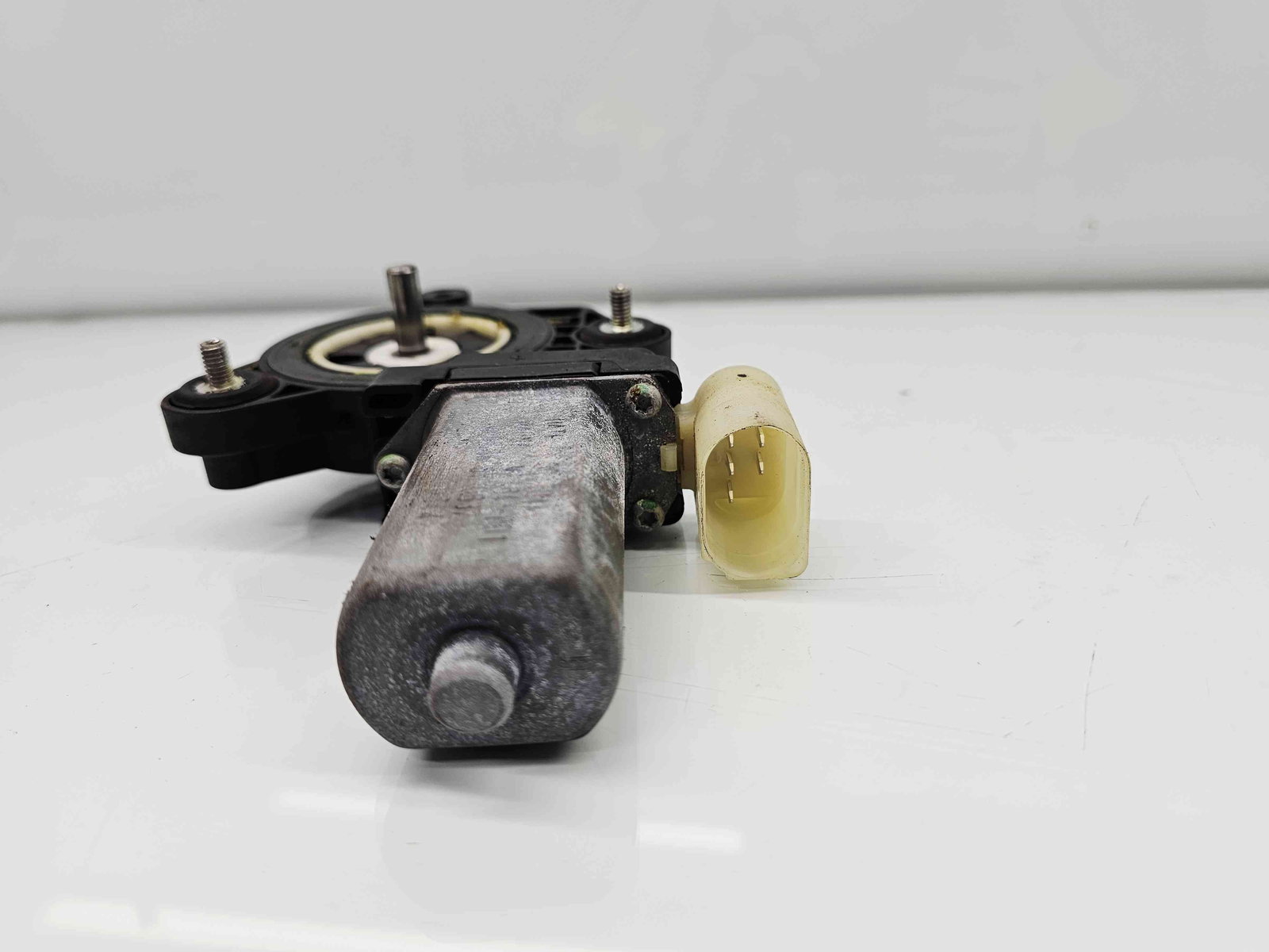 Motoras geam dreapta spate Bmw 3 (F30) [Fabr 2012-2017] - imagine 2