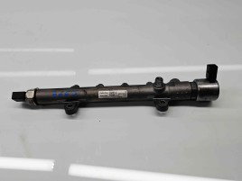 Rampa injectoare Mercedes Clasa C Combi (W205) [Fabr 2015-prezent] A6510700700 2.2 CDI 651921 125KW / 170CP