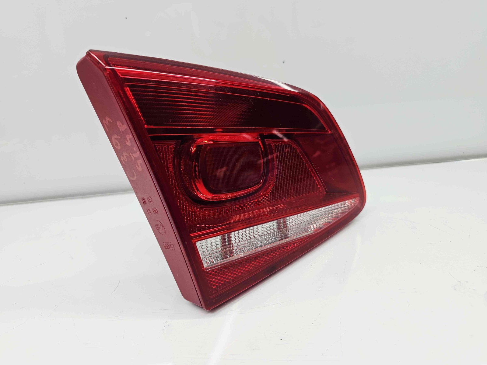 Stop haion stanga Volkswagen Passat B7 (362) [Fabr 2010-2014] 3AE945093E - imagine 2