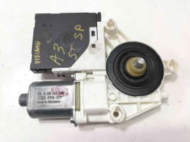 Motoras geam stanga spate 8P4959801D Audi A3 BKD 2006