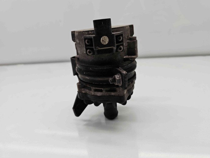 Pompa recirculare apa  AUDI A6 (4G5, C7) [Fabr 2011-2017] 8K0965567B 4.0 TFSI CEUC 309KW / 420CP