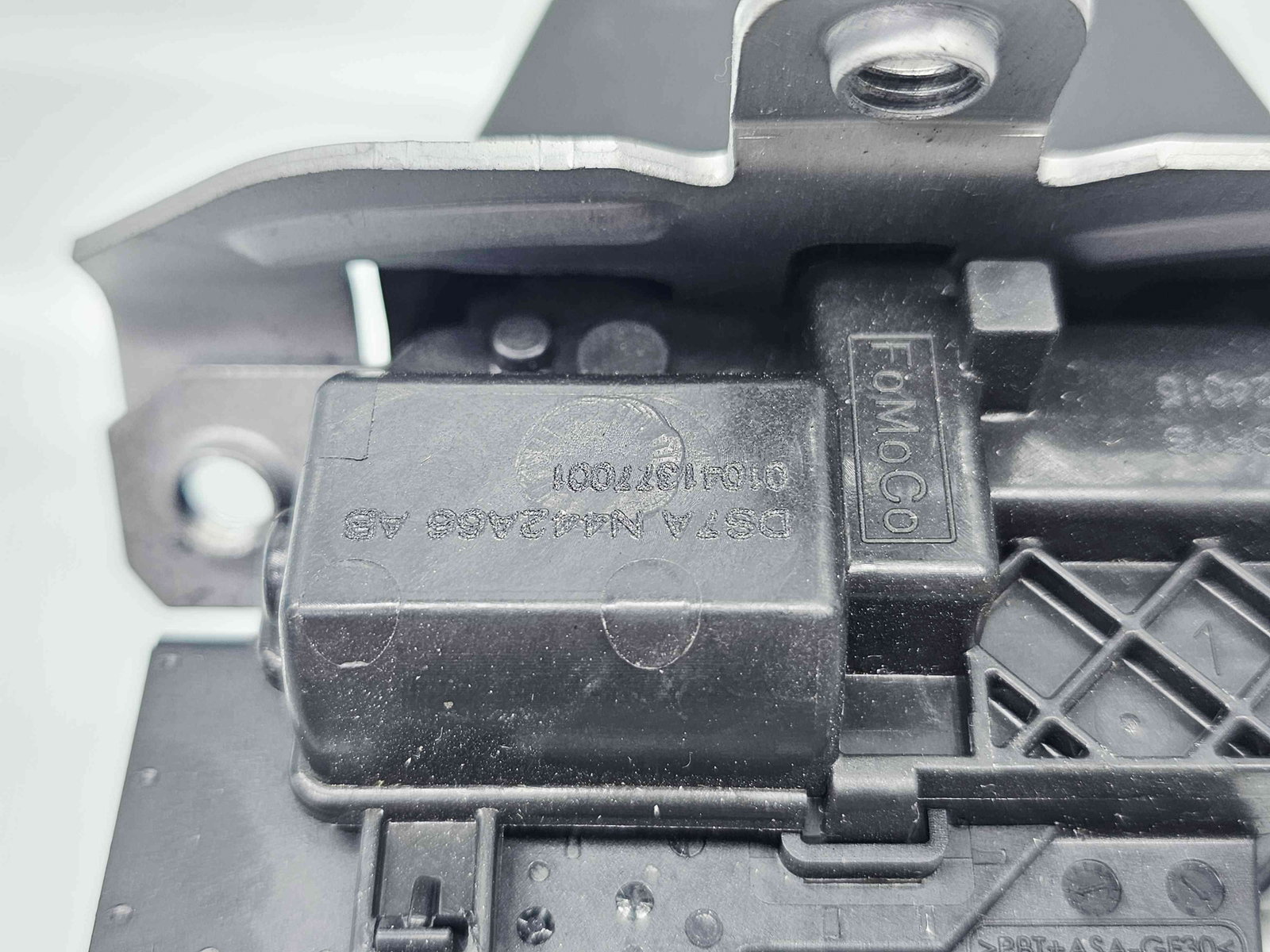 Broasca haion Ford Mondeo 5 Hatchback [Fabr 2014-2022] - imagine 5