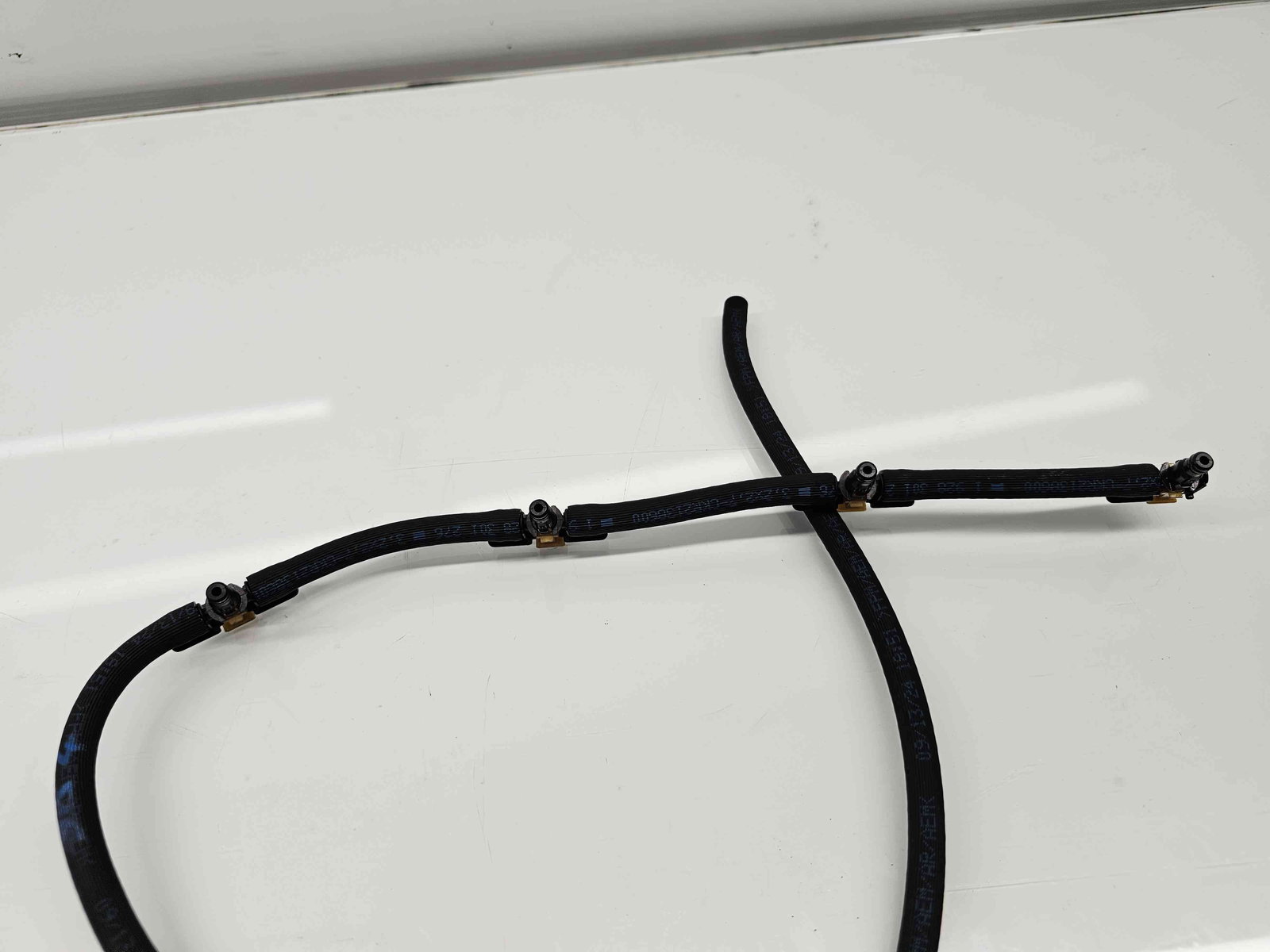 Conducta retur injectoare Bmw 5 (F10) [Fabr 2011-2016] OEM 2.0 N47D20 135KW / 184CP - imagine 2