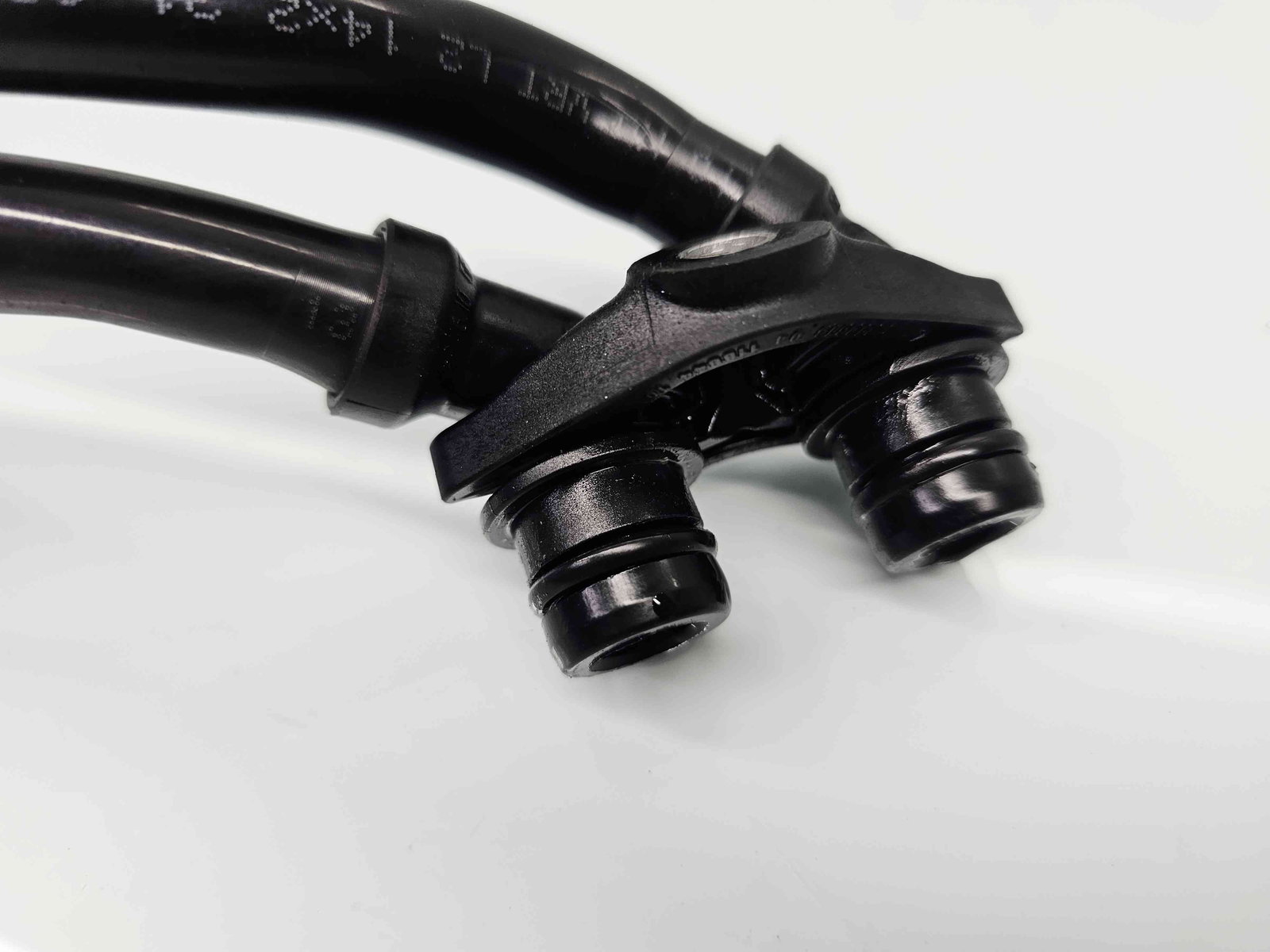 Conducta ulei Bmw 5 (F10) [Fabr 2011-2016] 8511456 2.0 N47D20 135KW / 184CP - imagine 2