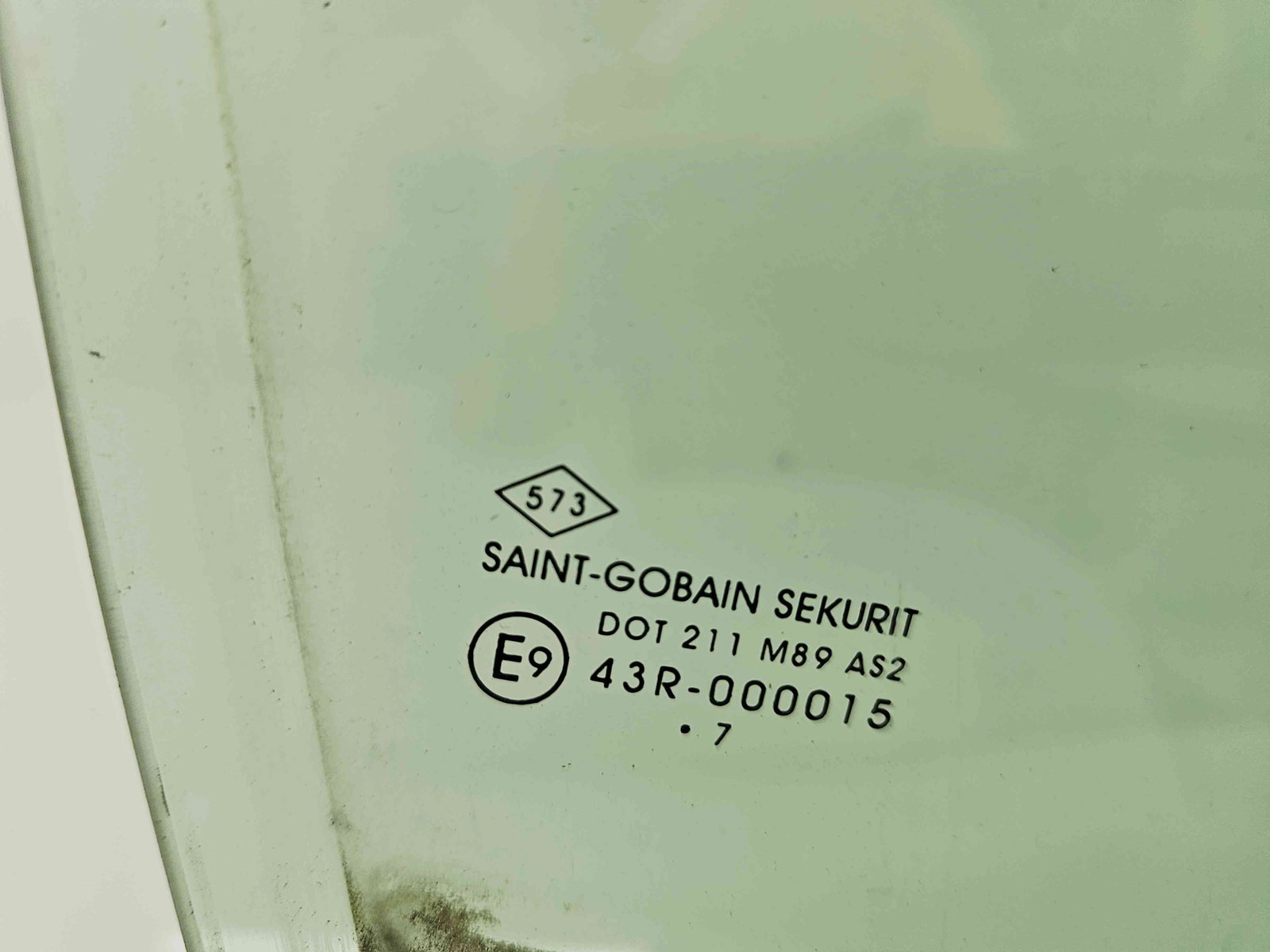 Geam usa dreapta fata Dacia Sandero 2 [Fabr 2012-prezent] - imagine 2