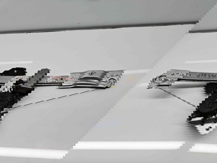 Macara electrica geam stanga fata Dacia Sandero 2 [Fabr 2012-prezent]