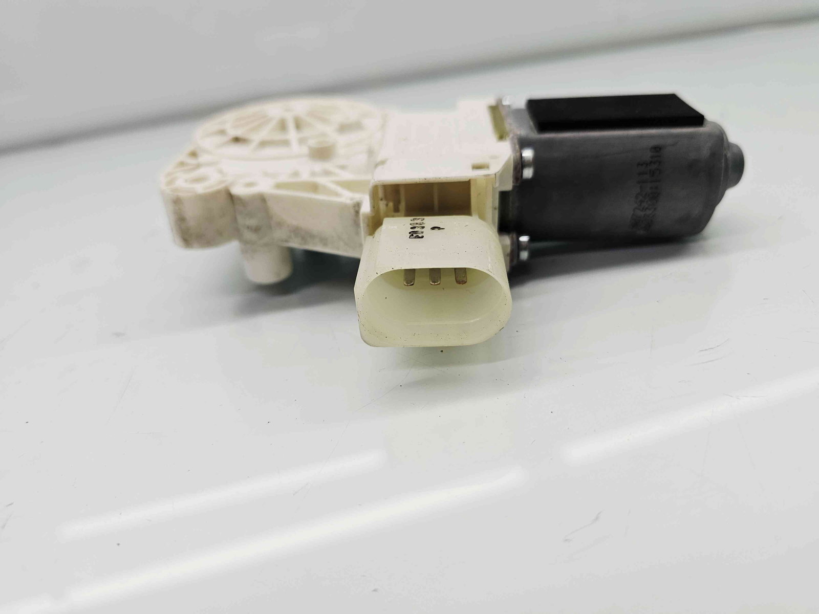 Motoras geam dreapta spate Bmw 5 (F10) [Fabr 2011-2016] - imagine 5