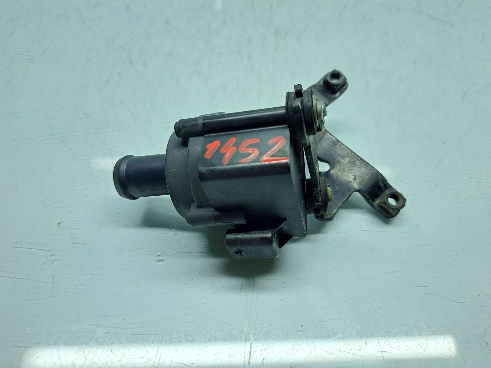 Pompa recirculare apa Audi A7 Sportback (4GA) [Fabr 2011-2017] 0Z9121601A 4.0 TFSI CEUC 309KW / 420CP - imagine 1