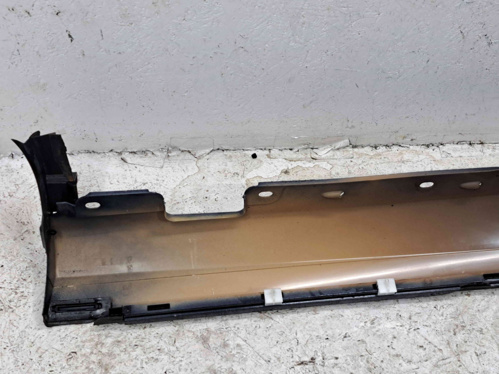 Prag lateral stanga Mercedes Clasa C (W203) [Fabr 2000-2007] - imagine 6